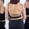 Top dos nus seamless, Seamless naked back top, a propos, about